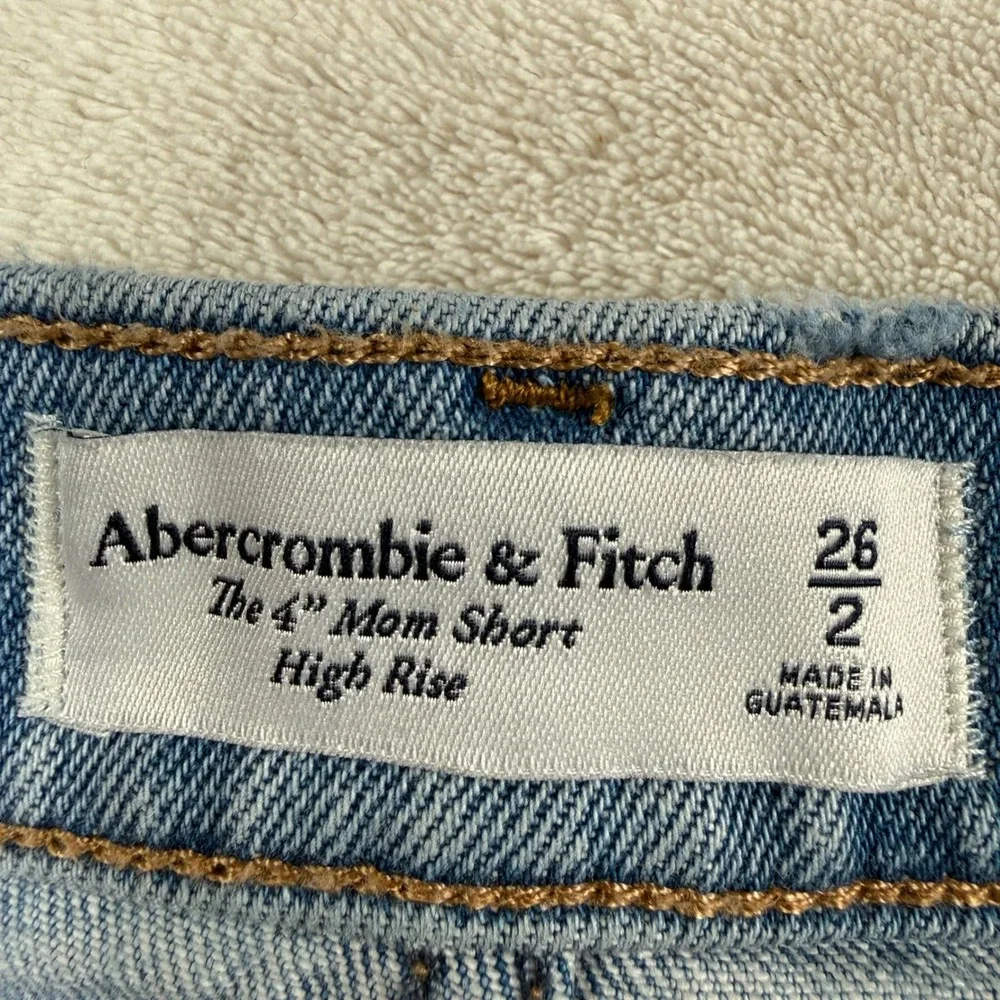 Abercrombie & Fitch‎ 4